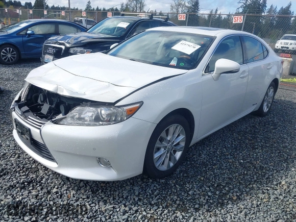 2013 Lexus ES 300h with VIN JTHBW1GG4D2013536, listed as a IAAI auction lot 41979270 with 98,515 mi miles and . Bid and sale history available at DreamBid. Image 2.