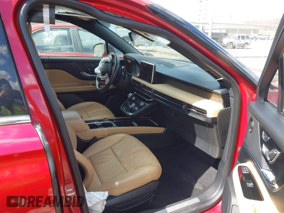 2020 Lincoln Corsair Reserve z VIN 5LMCJ2D95LUL05000, wystawiony jako IAAI lot #41997260 z przebiegiem 45 344 mil mil oraz . Historia ofert i sprzedaży dostępna na DreamBid. Obrazek 5.