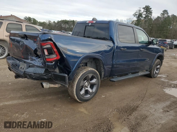 2020 Ram 1500 Big Horn with VIN 1C6SRFFT4LN409233, listed as a Copart auction lot 43318435 with 137,538 mi miles and Salvage Title. Bid and sale history available at carsss.com. Image 3.