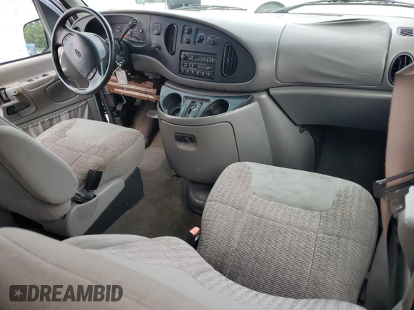 1999 Ford Econoline Passenger XL с VIN 1FBSS31S4XHC00657, выставлен на аукционе Copart как лот 58905335 с пробегом 90 323 миль миль и Списание • Salvage title. История ставок и продаж доступна на DreamBid. Изображение 8.