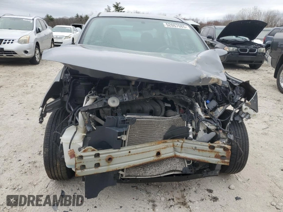 2017 Nissan Versa SV z VIN 3N1CN7AP3HL810047, wystawiony jako Copart lot #52867085 z przebiegiem 142 368 mil mil oraz Nie do naprawy • Non repairable. Historia ofert i sprzedaży dostępna na DreamBid. Obrazek 5.