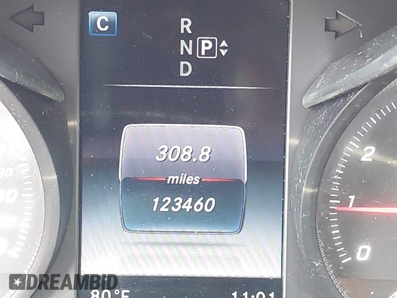 2015 Mercedes-Benz C C 300 Luxury with VIN 55SWF4KBXFU040013, listed as a IAAI auction lot 42136894 with 123,460 mi miles. Bid and sale history available at carsss.com. Image 16.