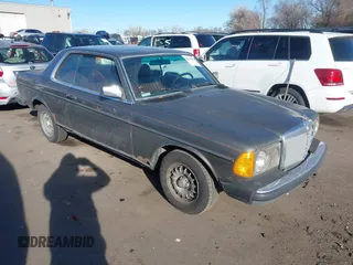 1983 Mercedes-Benz 300 with VIN WDBAB53A3DB003709, listed as a IAAI auction lot 41662930 with 301,467 mi miles and . Bid and sale history available at DreamBid. Image 1.