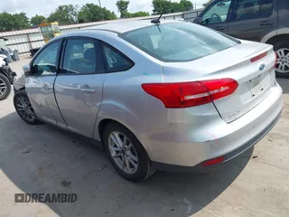 2015 Ford Focus SE z VIN 1FADP3F21FL348863, wystawiony jako IAAI lot #42401820 z przebiegiem 126 329 mil mil oraz . Historia ofert i sprzedaży dostępna na DreamBid. Obrazek 3.