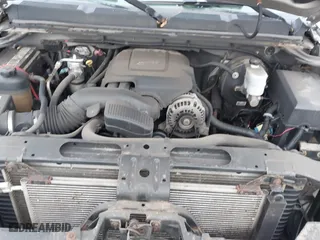 2007 Chevrolet Silverado 1500 LS with VIN 2GCEK13C071562250, listed as a IAAI auction lot 41093124 with 210,192 mi miles. Bid and sale history available at carsss.com. Image 10.