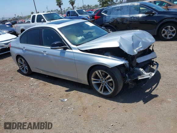 2014 BMW 3 Series 328i z VIN WBA3C1C54EK113086, wystawiony jako IAAI lot #42339836 z przebiegiem 68 259 mil mil oraz . Historia ofert i sprzedaży dostępna na DreamBid. Obrazek 1.