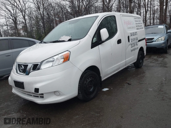 2015 Nissan NV200 SV with VIN 3N6CM0KN6FK713784, listed as a IAAI auction lot 41834734 with 190,056 mi miles. Bid and sale history available at carsss.com. Image 2.