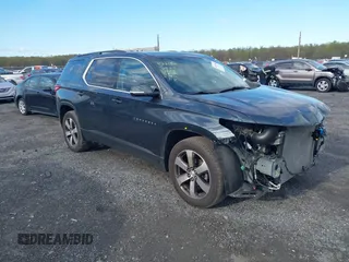 2019 Chevrolet Traverse LT z VIN 1GNERHKW2KJ136338, wystawiony jako IAAI lot #42047080 z przebiegiem 67 572 mil mil oraz . Historia ofert i sprzedaży dostępna na DreamBid. Obrazek 1.