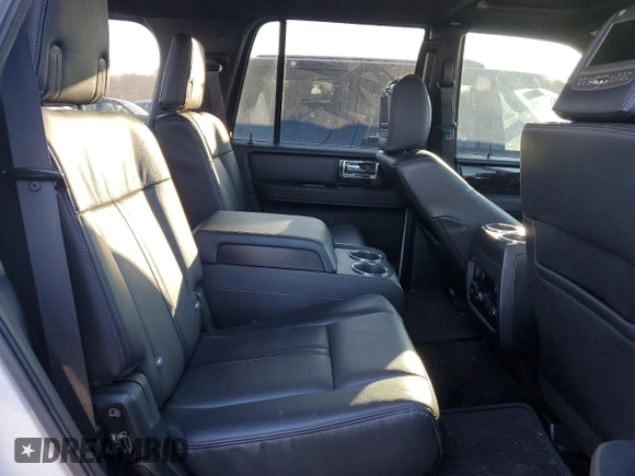 2016 Lincoln Navigator Reserve with VIN 5LMJJ2LT1GEL00395, listed as a Copart auction lot 46605355 with 68,905 mi miles and Salvage title. Bid and sale history available at DreamBid. Image 11.