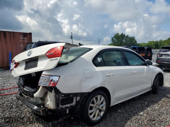2012 Volkswagen Jetta SE z VIN 3VWDP7AJ5CM422888, wystawiony jako Copart lot #61438925 z przebiegiem 176 450 mil mil oraz Szkoda całkowita • Salvage title. Historia ofert i sprzedaży dostępna na DreamBid. Obrazek 3.
