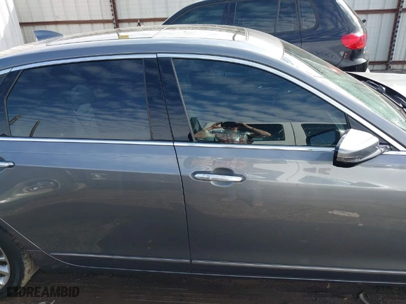 2019 Cadillac CT6 Luxury AWD with VIN 1G6KB5RS6KU117472, listed as a IAAI auction lot 41643096 with NaN miles. Bid and sale history available at carsss.com. Image 14.