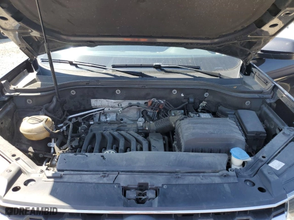 2018 Volkswagen Atlas 3.6L V6 SE with VIN 1V2KR2CA1JC505784, listed as a Copart auction lot 49358175 with 120,179 mi miles and Salvage Title. Bid and sale history available at carsss.com. Image 13.
