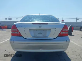 2001 Mercedes-Benz C 230/260/280/320 с VIN WDBRF61J91F068679, выставлен на аукционе IAAI как лот 42620453 с пробегом 183 522 миль миль и . История ставок и продаж доступна на DreamBid. Изображение 16.