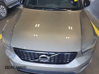 2022 Volvo XC40 R-Design с VIN YV4162UM2N2769099, выставлен на аукционе IAAI как лот 42455853 с пробегом 92 375 миль миль и . История ставок и продаж доступна на DreamBid. Изображение 6.