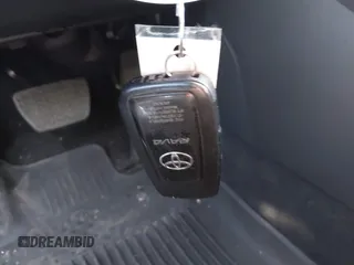 2023 Toyota RAV4 XLE Premium z VIN JTMA1RFV7PJ041609, wystawiony jako IAAI lot #41861931 z przebiegiem 18 862 mil mil oraz . Historia ofert i sprzedaży dostępna na DreamBid. Obrazek 11.