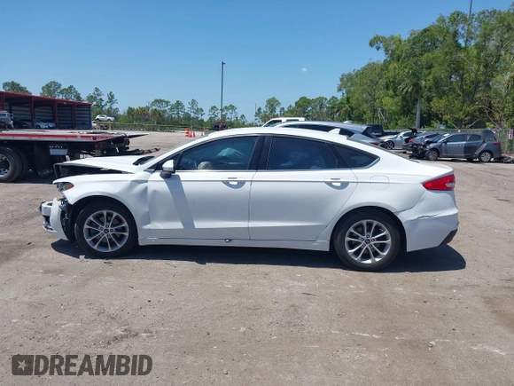 2020 Ford Fusion SE with VIN 3FA6P0HD1LR132613, listed as a IAAI auction lot 42051569 with 48,324 mi miles and . Bid and sale history available at carsss.com. Image 14.