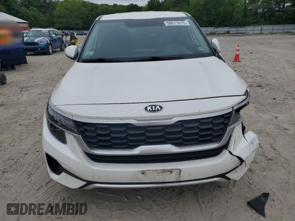 2021 Kia Seltos LX with VIN KNDEPCAA4M7118303, listed as a Copart auction lot 58011615 with 45,750 mi miles and Salvage title. Bid and sale history available at DreamBid. Image 5.