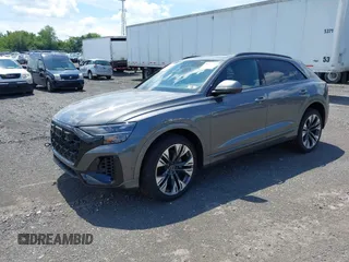 2024 Audi Q8 Premium Plus с VIN WA1BVBF19RD019586, выставлен на аукционе IAAI как лот 42746554 с пробегом 9 377 миль миль и . История ставок и продаж доступна на DreamBid. Изображение 2.