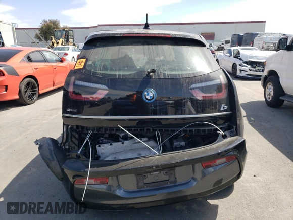 2019 BMW i3 with VIN WBY8P4C59K7D26811, listed as a Copart auction lot 47014304 with 0 mi miles and Salvage Title. Bid and sale history available at carsss.com. Image 6.