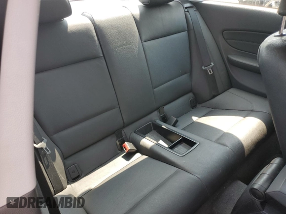 2011 BMW 1 Series 128i with VIN WBAUP7C57BVP21318, listed as a Copart auction lot 60479055 with 102,151 mi miles and Salvage title. Bid and sale history available at DreamBid. Image 10.