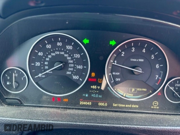 2014 BMW 3 Series 320i xDrive z VIN WBA3C3C54EP662334, wystawiony jako Copart lot #48041315 z przebiegiem 204 045 mil mil oraz Szkoda całkowita • Salvage title. Historia ofert i sprzedaży dostępna na DreamBid. Obrazek 9.
