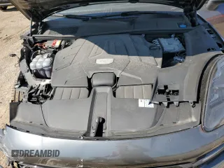 2021 Porsche Cayenne S with VIN WP1AB2AY8MDA27989, listed as a Copart auction lot 71258374 with 19,435 mi miles and Salvage title. Bid and sale history available at DreamBid. Image 11.