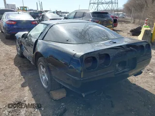 1995 Chevrolet Corvette z VIN 1G1YY22P1S5118252, wystawiony jako IAAI lot #41816716 z przebiegiem 143 210 mil mil oraz . Historia ofert i sprzedaży dostępna na DreamBid. Obrazek 3.