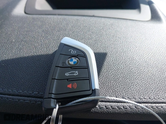 2020 BMW X4 M40i with VIN 5UX2V5C04L9D26548, listed as a IAAI auction lot 42473480 with Not provided miles and . Bid and sale history available at DreamBid. Image 11.