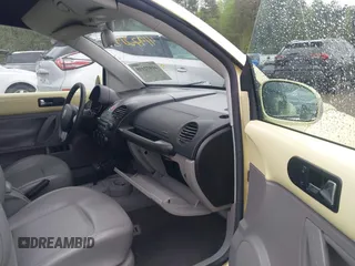 2005 Volkswagen Beetle GLS с VIN 3VWCM31Y55M312503, выставлен на аукционе IAAI как лот 41972195 с пробегом 59 671 миль миль и . История ставок и продаж доступна на DreamBid. Изображение 5.