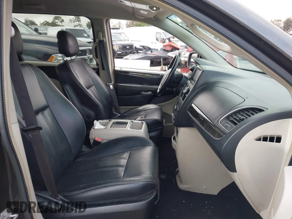 2015 Chrysler Town & Country Touring with VIN 2C4RC1BGXFR655330, listed as a IAAI auction lot 42181430 with 148,195 mi miles and . Bid and sale history available at DreamBid. Image 5.