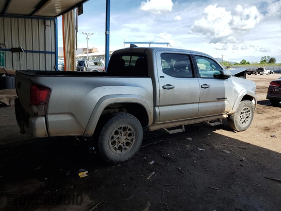 2022 Toyota Tacoma SR z VIN 3TMCZ5AN2NM470545, wystawiony jako Copart lot #58419285 z przebiegiem 57 599 mil mil oraz Szkoda całkowita • Salvage title. Historia ofert i sprzedaży dostępna na DreamBid. Obrazek 3.