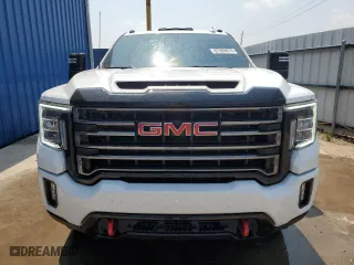 2021 GMC Sierra 2500HD AT4 with VIN 1GT49PEY2MF318736, listed as a Copart auction lot 67909674 with 33,522 mi miles and Clean Title. Bid and sale history available at carsss.com. Image 5.