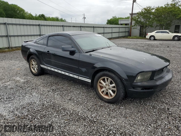 2008 Ford Mustang Deluxe with VIN 1ZVHT80N085188020, listed as a Copart auction lot 53975705 with 258,015 mi miles and Clean Title. Bid and sale history available at carsss.com. Image 4.