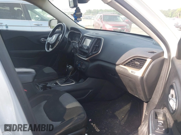 2016 Jeep Cherokee Altitude with VIN 1C4PJLABXGW323881, listed as a IAAI auction lot 42289189 with 147,631 mi miles and . Bid and sale history available at DreamBid. Image 5.