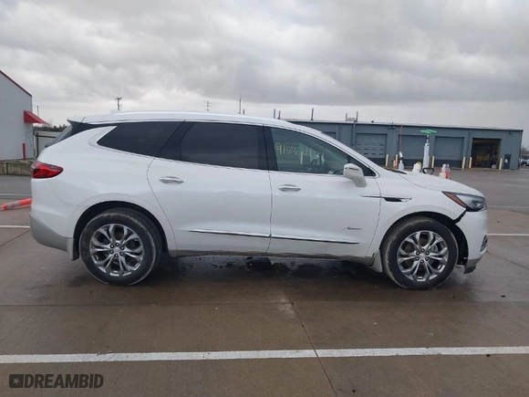 2018 Buick Enclave Avenir with VIN 5GAEVCKW0JJ272314, listed as a IAAI auction lot 41722471 with NaN miles. Bid and sale history available at carsss.com. Image 13.