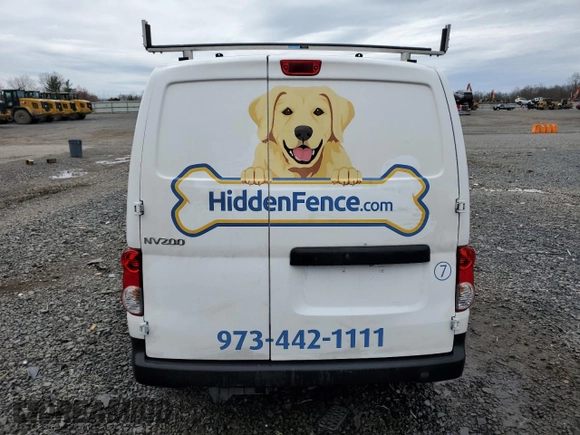 2019 Nissan NV200 S z VIN 3N6CM0KN7KK707454, wystawiony jako Copart lot #51436415 z przebiegiem 84 985 mil mil oraz Szkoda całkowita • Salvage title. Historia ofert i sprzedaży dostępna na DreamBid. Obrazek 6.
