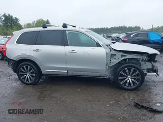 2023 Volvo XC90 Plus z VIN YV4062PN7P1954726, wystawiony jako IAAI lot #42049981 z przebiegiem 31 606 mil mil oraz . Historia ofert i sprzedaży dostępna na DreamBid. Obrazek 14.