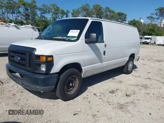 2012 Ford Econoline Cargo Commercial z VIN 1FTNE2EL3CDB10480, wystawiony jako IAAI lot #41861428 z przebiegiem 152 065 mil mil oraz . Historia ofert i sprzedaży dostępna na DreamBid. Obrazek 18.