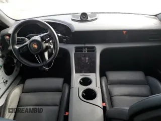 2021 Porsche Taycan 4S z VIN WP0AB2Y14MSA42272, wystawiony jako Copart lot #38038033 z przebiegiem 8 041 mil mil oraz . Historia ofert i sprzedaży dostępna na DreamBid. Obrazek 8.