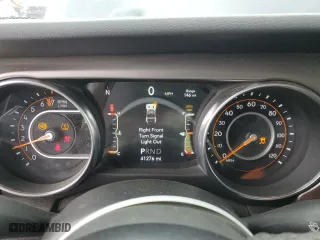 2020 Jeep Wrangler Unlimited Sport S with VIN 1C4HJXDG5LW179265, listed as a Copart auction lot 49832725 with 41,276 mi miles and Salvage Title. Bid and sale history available at carsss.com. Image 9.