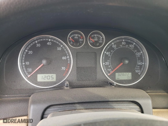 2001 Volkswagen Passat GLX with VIN WVWRH63B21P130371, listed as a Copart auction lot 78907784 with 328,221 mi miles and Clean Title. Bid and sale history available at carsss.com. Image 9.