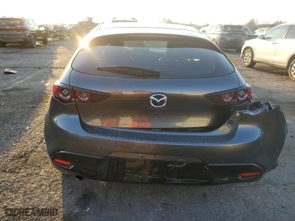 2021 Mazda Mazda3 Hatchback Preferred with VIN JM1BPALL4M1402605, listed as a Copart auction lot 80935314 with 33,112 mi miles and Salvage Title. Bid and sale history available at carsss.com. Image 6.