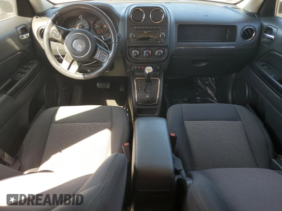 2014 Jeep Patriot Latitude with VIN 1C4NJPFB5ED529903, listed as a Copart auction lot 47980455 with 90,418 mi miles and Salvage Title. Bid and sale history available at carsss.com. Image 8.
