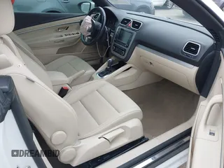 2012 Volkswagen Eos Komfort with VIN WVWBW7AH6CV004193, listed as a IAAI auction lot 42194925 with 71,401 mi miles and . Bid and sale history available at DreamBid. Image 5.