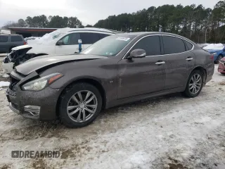 2019 Infiniti Q70 Luxe with VIN JN1BY1AR1KM585335, listed as a Copart auction lot 41446675 with 85,865 mi miles and Salvage Title. Bid and sale history available at DreamBid. Image 1.