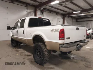 2000 Ford Super Duty F-250 XL with VIN 1FTNW21F4YEA61563, listed as a IAAI auction lot 41334848 with 221,464 mi miles. Bid and sale history available at carsss.com. Image 3.