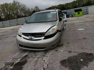 2008 Toyota Sienna CE z VIN 5TDZK23C98S142438, wystawiony jako Copart lot #54898675 z przebiegiem 211 400 mil mil oraz Szkoda całkowita • Salvage title. Historia ofert i sprzedaży dostępna na DreamBid. Obrazek 14.