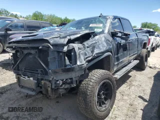 2018 GMC Sierra 2500HD Denali z VIN 1GT12UEYXJF247268, wystawiony jako Copart lot #54449695 z przebiegiem 113 909 mil mil oraz Szkoda całkowita • Salvage title. Historia ofert i sprzedaży dostępna na DreamBid. Obrazek 1.