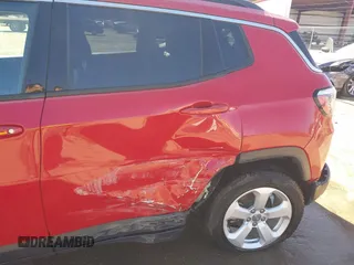 2018 Jeep Compass Latitude with VIN 3C4NJDBB0JT331884, listed as a IAAI auction lot 41737944 with 58,763 mi miles and . Bid and sale history available at DreamBid. Image 6.