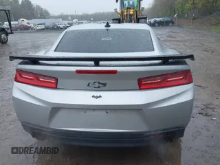 2017 Chevrolet Camaro 1LT z VIN 1G1FB1RXXH0179842, wystawiony jako IAAI lot #42192280 z przebiegiem 89 548 mil mil oraz . Historia ofert i sprzedaży dostępna na DreamBid. Obrazek 16.